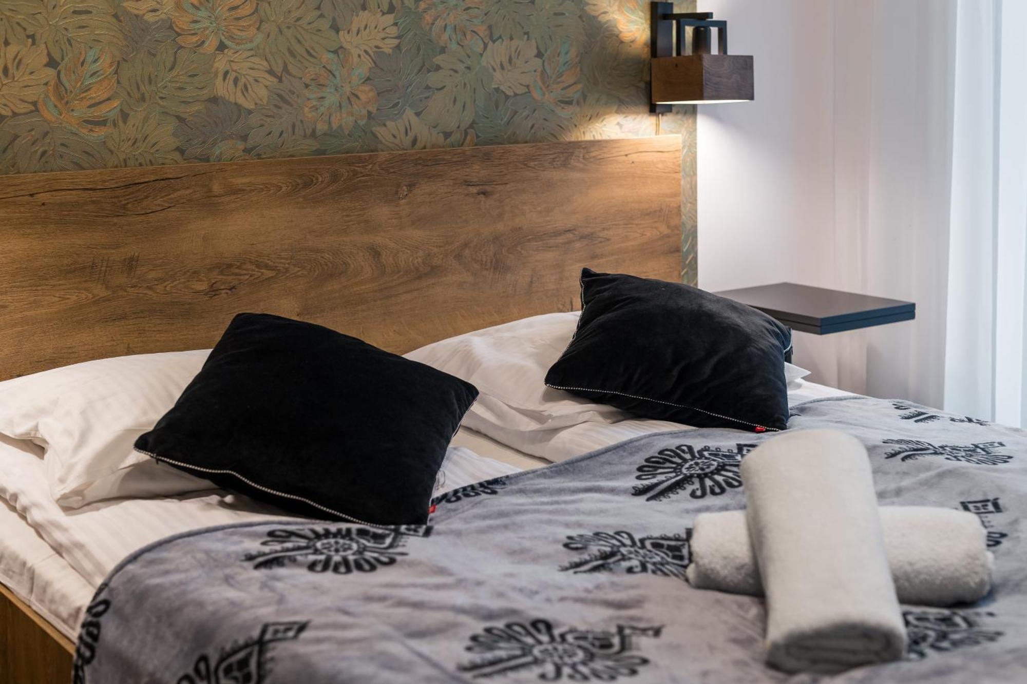Rentplanet - Luksusowe Apartamenty Goszczynskiego Zakopane Luaran gambar