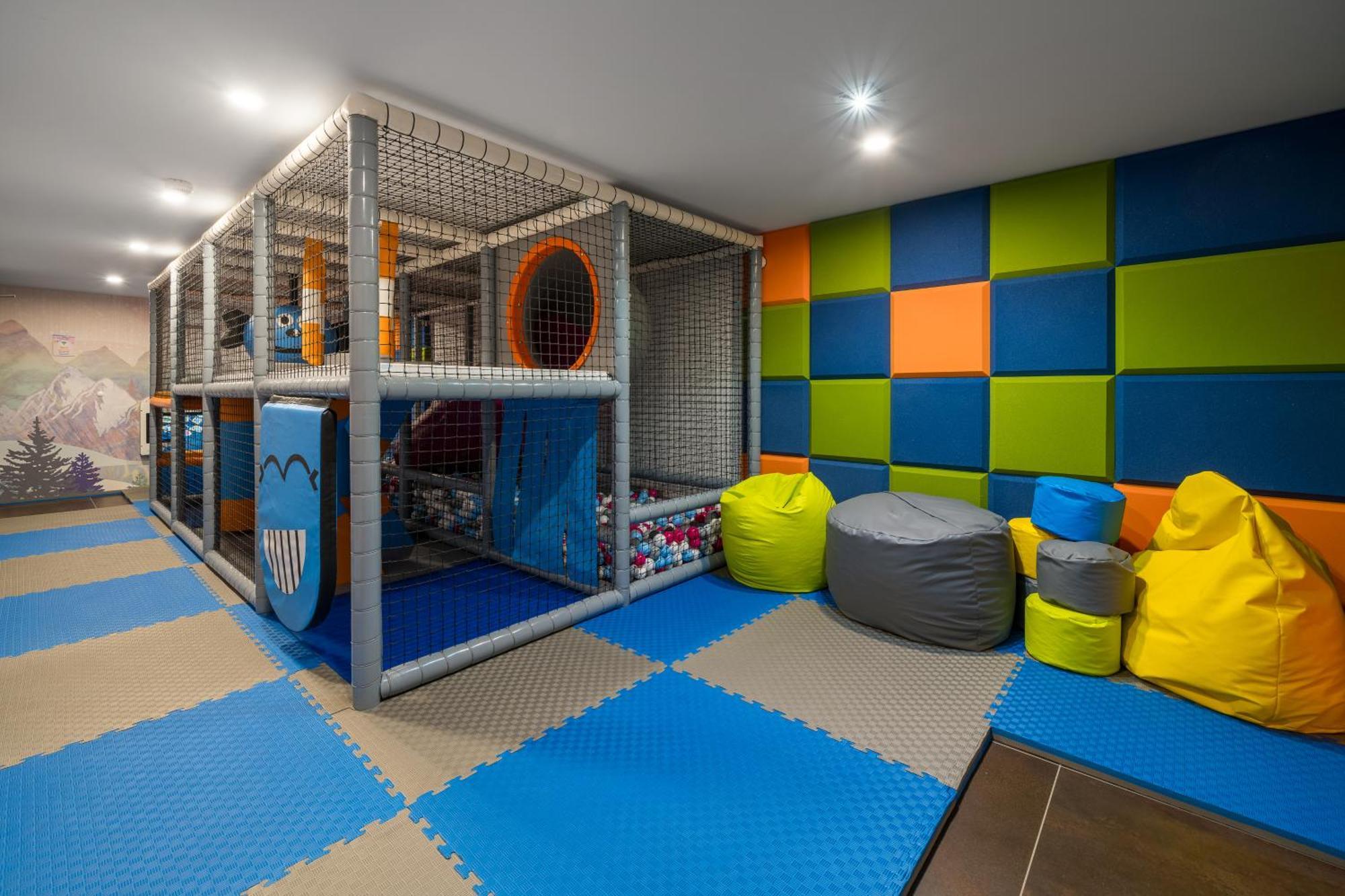 Rentplanet - Luksusowe Apartamenty Goszczynskiego Zakopane Luaran gambar
